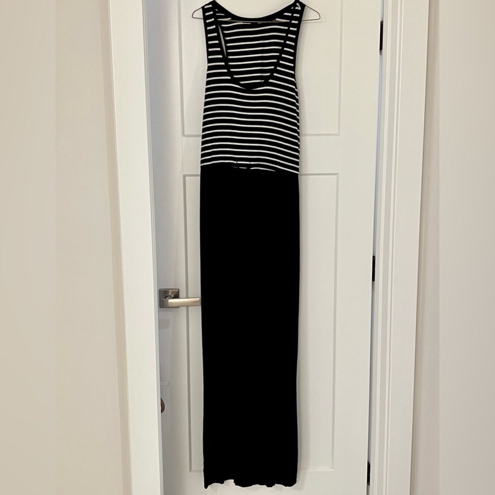 Ark & Co. small, black and white maxi dress with drawstring waisted, racerback